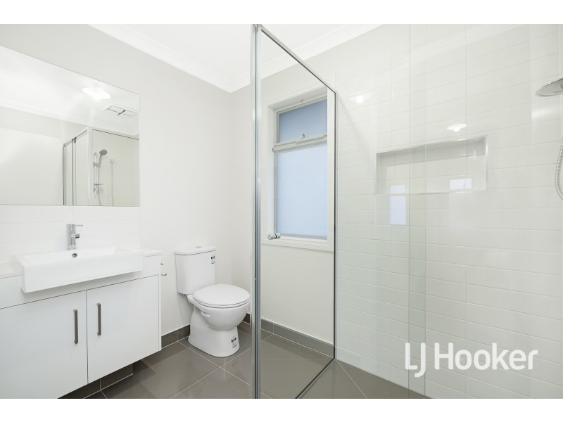 4/6 Robert Street, Dandenong VIC 3175