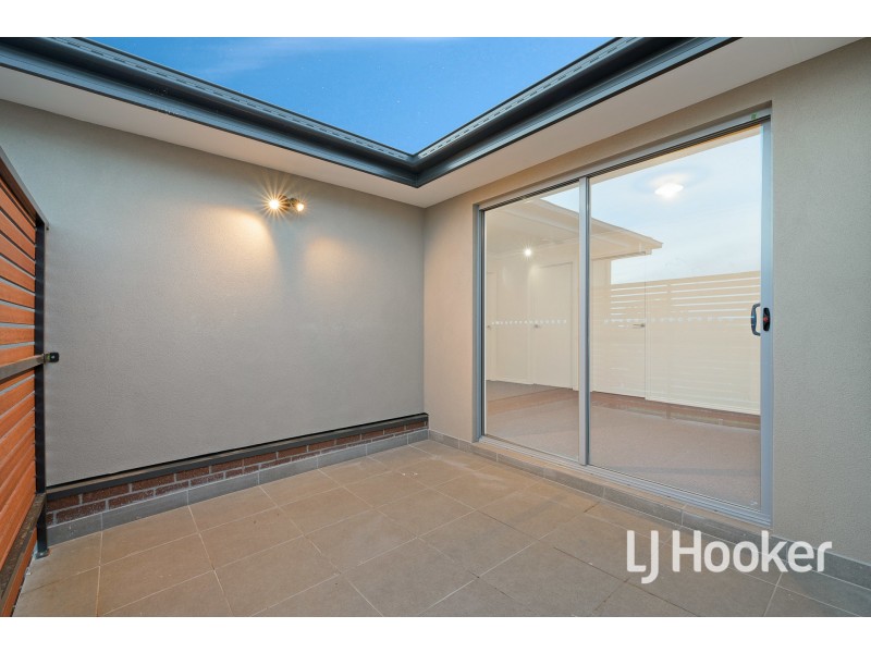 4/6 Robert Street, Dandenong VIC 3175