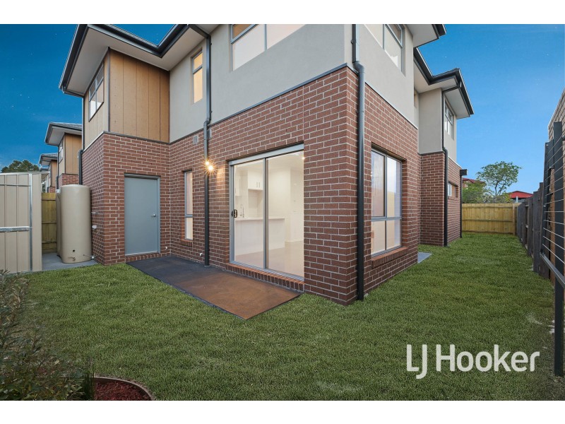 4/6 Robert Street, Dandenong VIC 3175