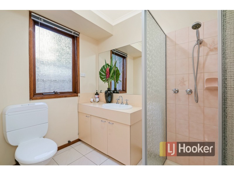 32 Beckington Crescent, Hampton Park VIC 3976