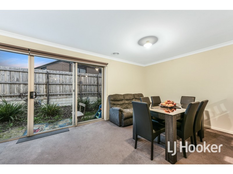 50 Tangemere Way, Cranbourne East VIC 3977