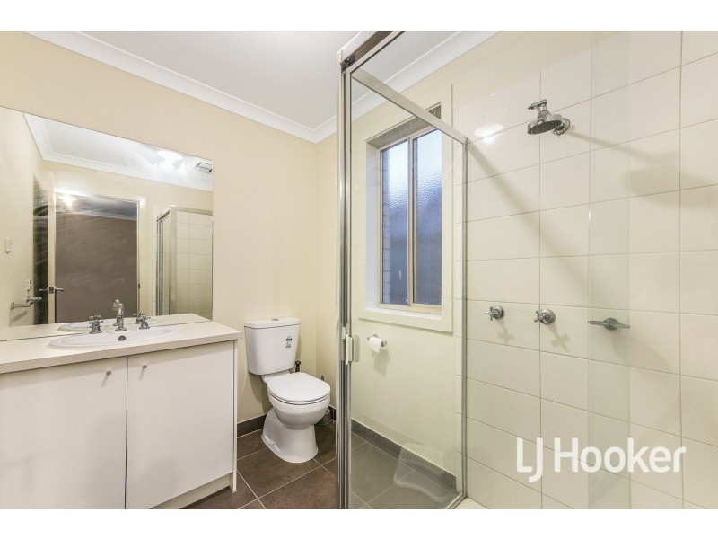 50 Tangemere Way, Cranbourne East VIC 3977