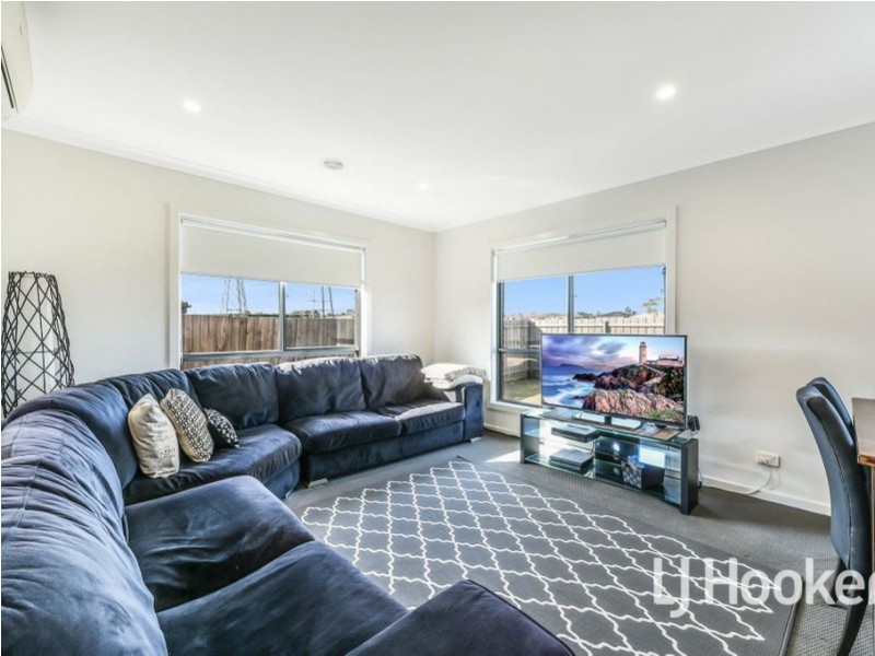 39 Sallys Run, Hampton Park VIC 3976