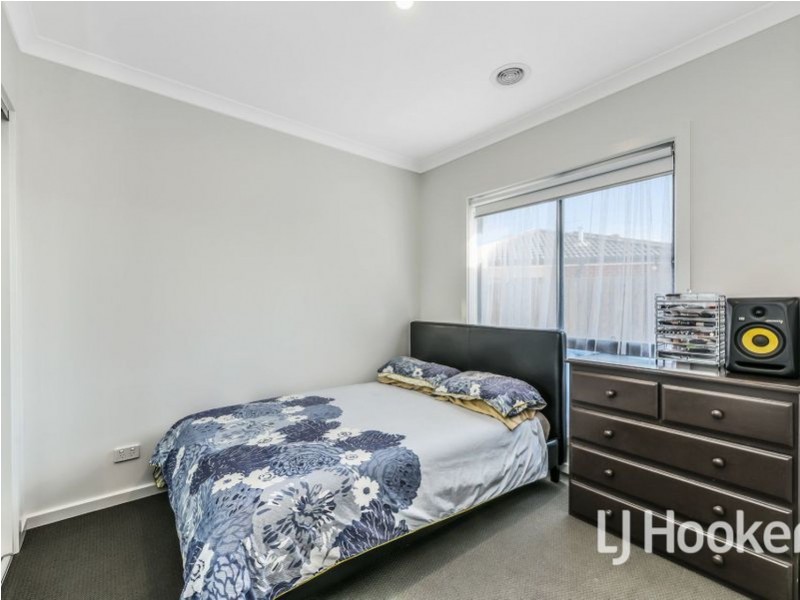 39 Sallys Run, Hampton Park VIC 3976