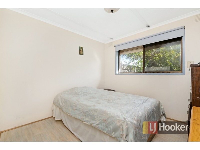16 Somerville Road, Hampton Park VIC 3976