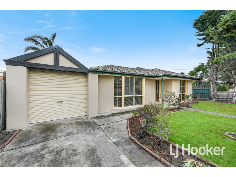 4 Dewpoint Crescent, Hampton Park VIC 3976
