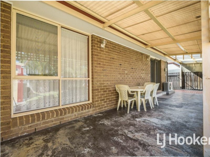 140 Warana Drive, Hampton Park VIC 3976