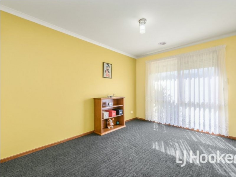 140 Warana Drive, Hampton Park VIC 3976