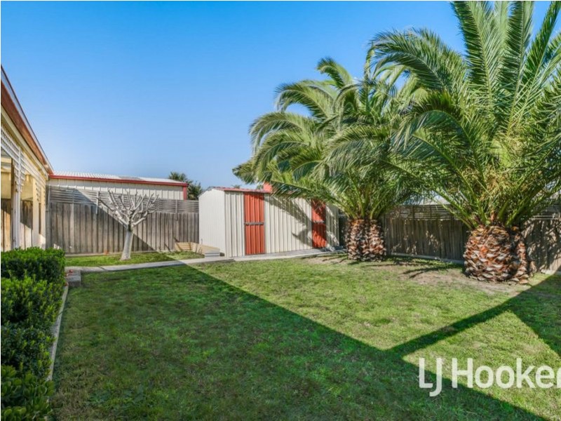 140 Warana Drive, Hampton Park VIC 3976