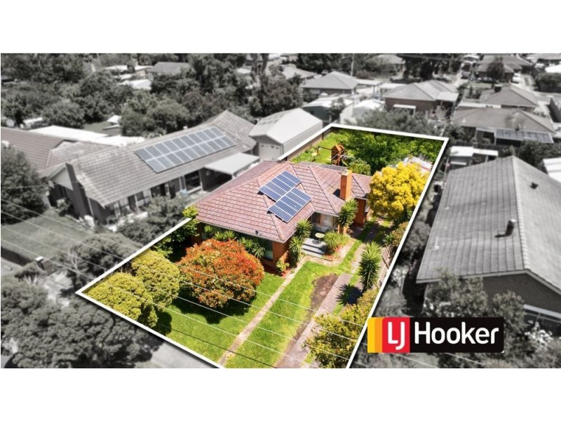 13 Jillian Street, Cranbourne VIC 3977