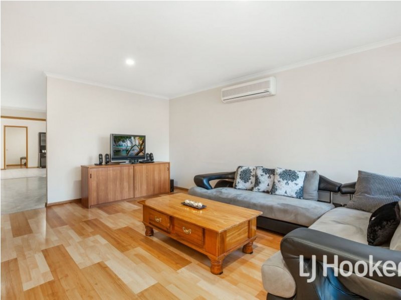13 Bella Crescent, Hallam VIC 3803