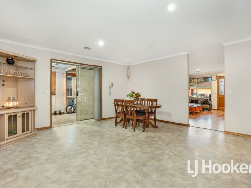 13 Bella Crescent, Hallam VIC 3803