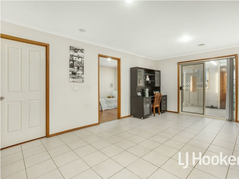 13 Bella Crescent, Hallam VIC 3803