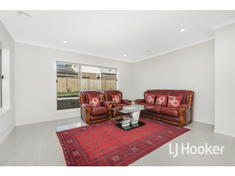 5 Gotch Place, Clyde VIC 3978