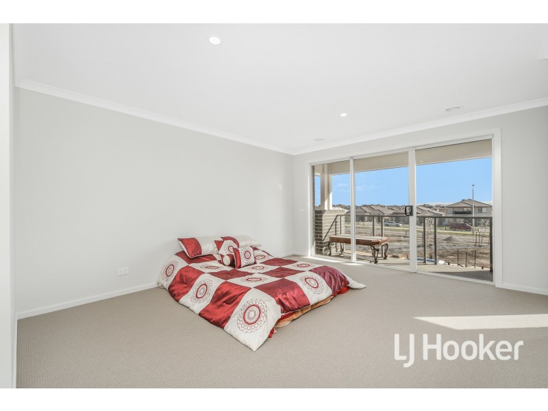 5 Gotch Place, Clyde VIC 3978