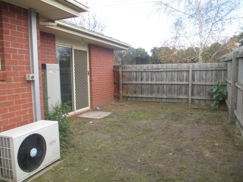 1/70 Robjant Street, Hampton Park VIC 3976