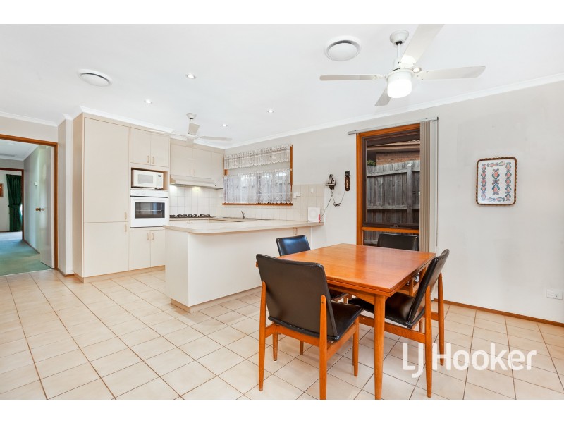 7 Sturrock Court, Berwick VIC 3806