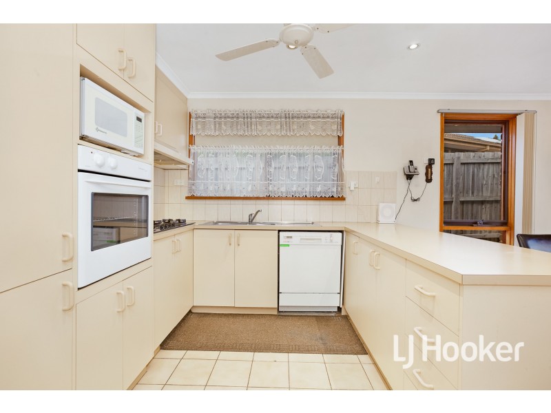 7 Sturrock Court, Berwick VIC 3806