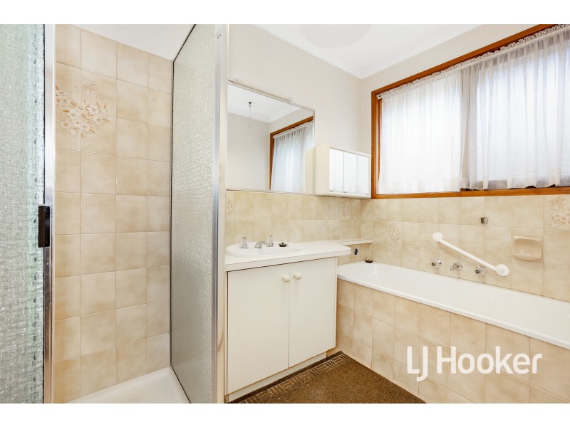 7 Sturrock Court, Berwick VIC 3806