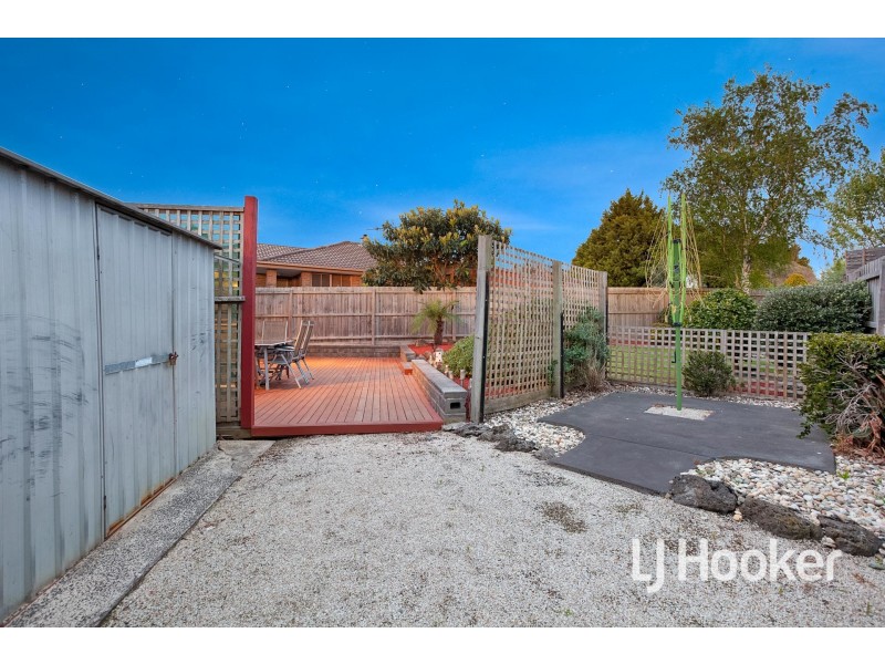 7 Sturrock Court, Berwick VIC 3806