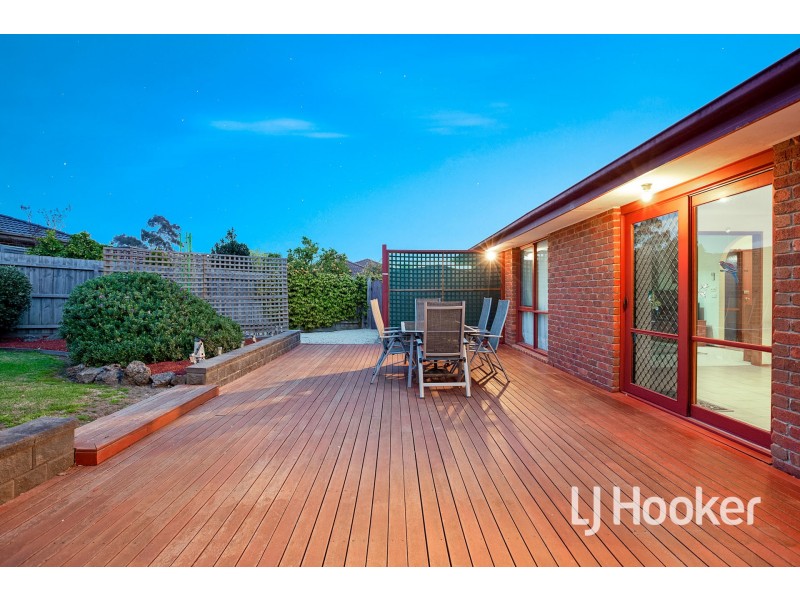 7 Sturrock Court, Berwick VIC 3806