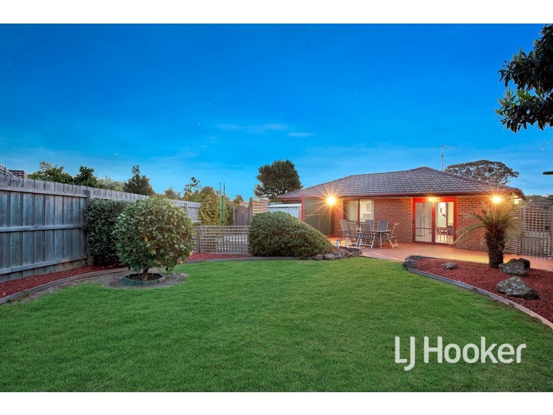 7 Sturrock Court, Berwick VIC 3806