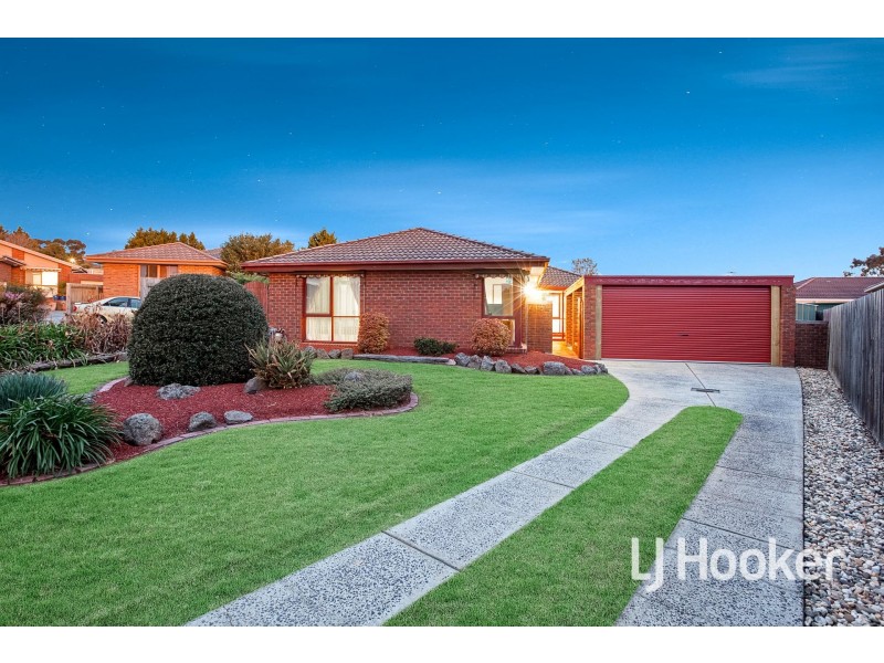 7 Sturrock Court, Berwick VIC 3806