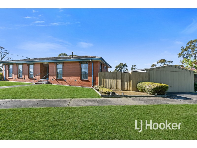 10 Silvan Grove, Hampton Park VIC 3976