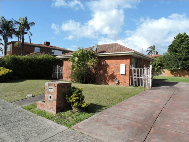 63 Kennington Park Drive, Endeavour Hills VIC 3802