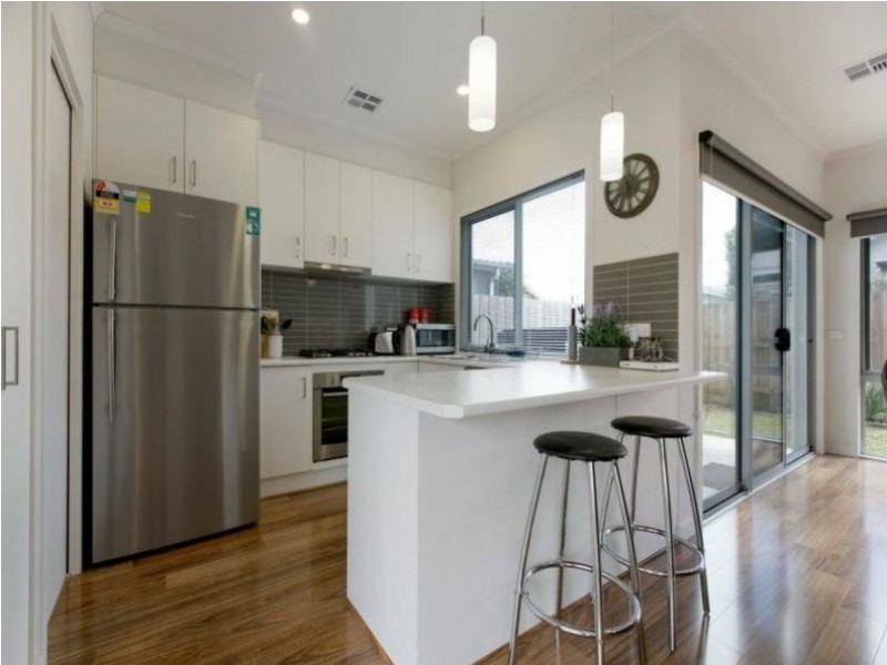 Unit 2/10 Corlett Street, Frankston VIC 3199