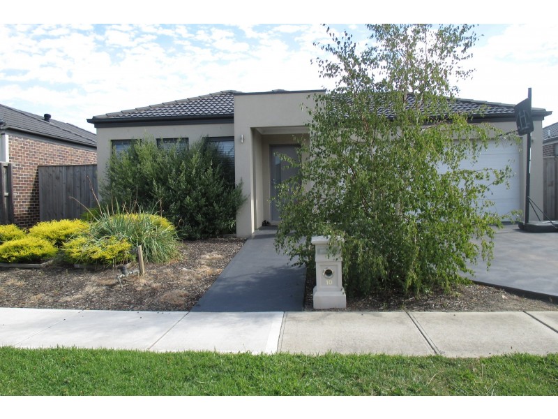 10 Damper Way, Lynbrook VIC 3975