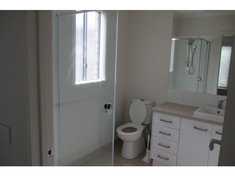 10 Damper Way, Lynbrook VIC 3975