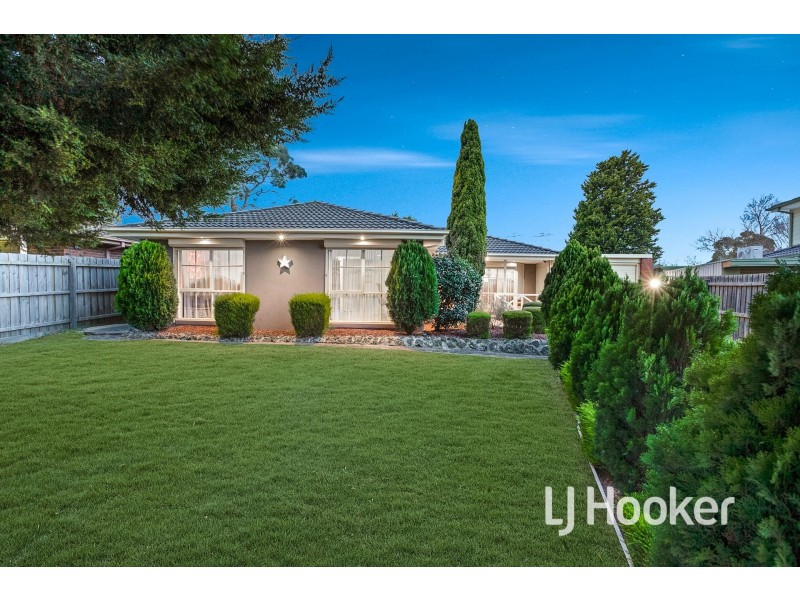 5 Kinloch Gardens, Endeavour Hills VIC 3802