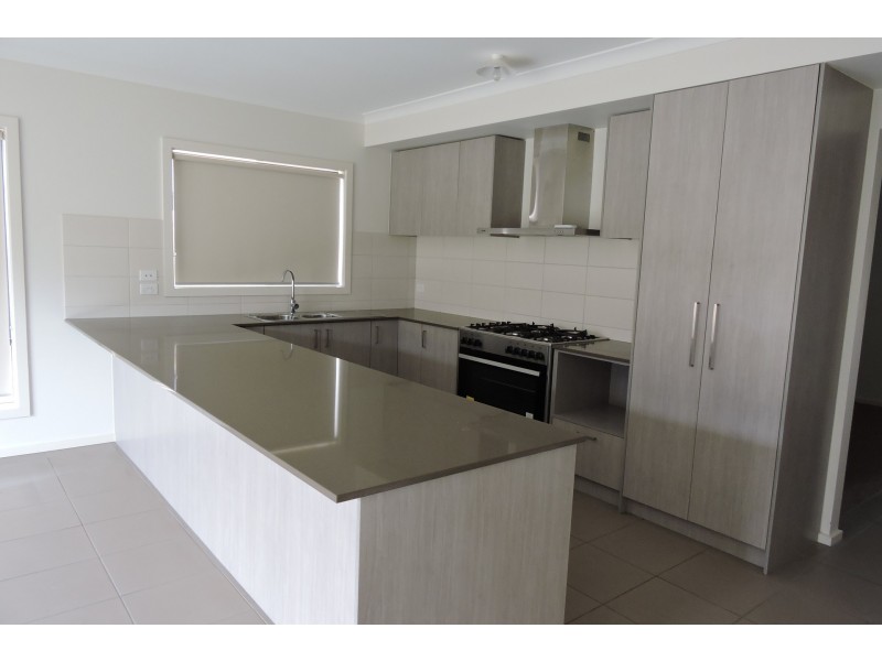 5 Buick Court, Cranbourne East VIC 3977