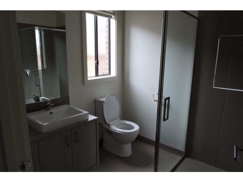 5 Buick Court, Cranbourne East VIC 3977