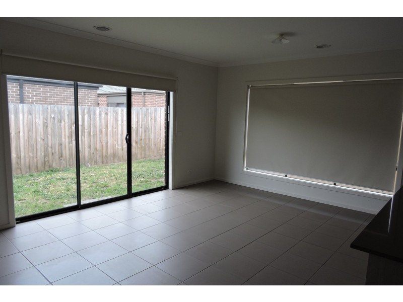 5 Buick Court, Cranbourne East VIC 3977