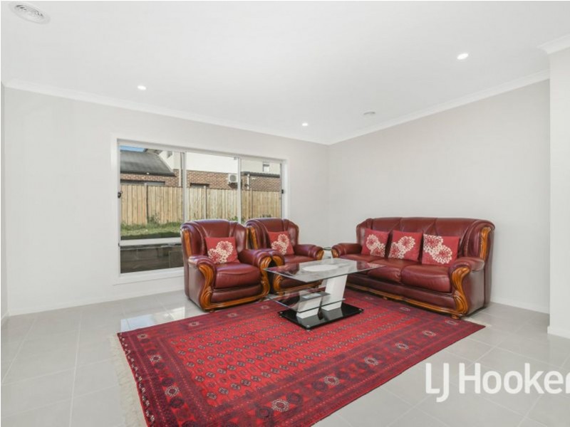 5 Gotch Place, Clyde VIC 3978