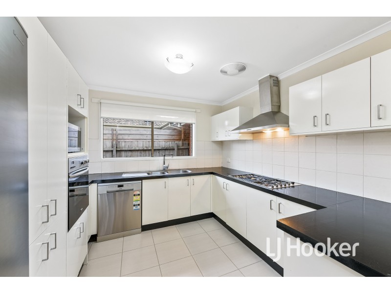 17 Gramar Way, Hampton Park VIC 3976