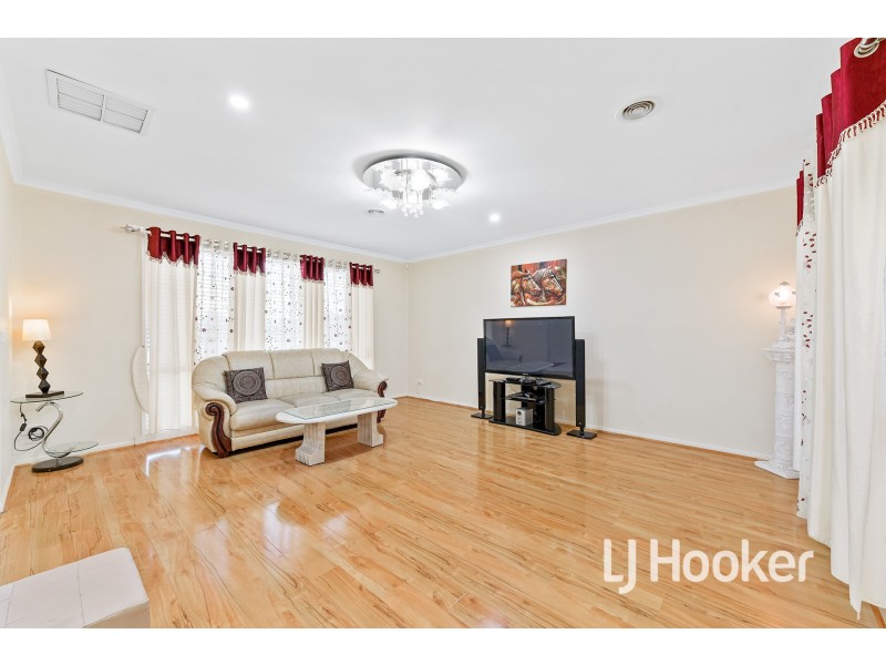 17 Gramar Way, Hampton Park VIC 3976