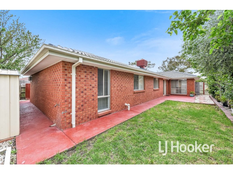 17 Gramar Way, Hampton Park VIC 3976