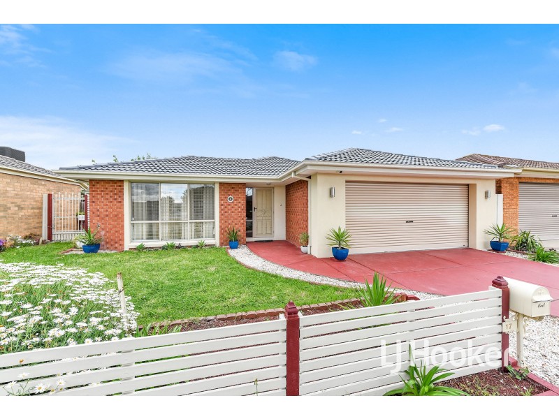 17 Gramar Way, Hampton Park VIC 3976