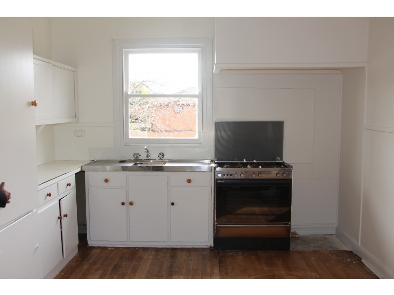 83 Hammond Road, Dandenong VIC 3175