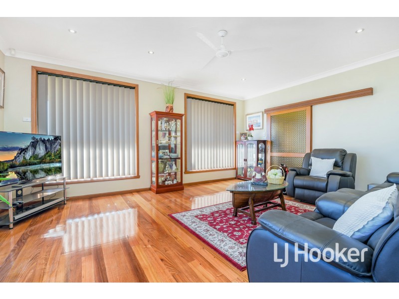 62 Olive Road, Lynbrook VIC 3975
