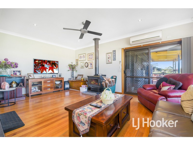 62 Olive Road, Lynbrook VIC 3975