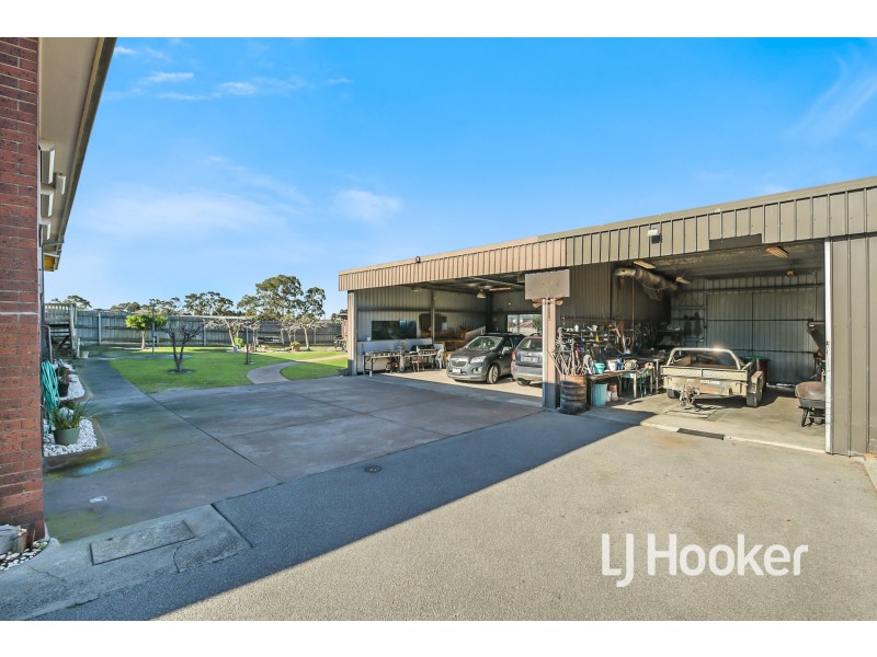62 Olive Road, Lynbrook VIC 3975