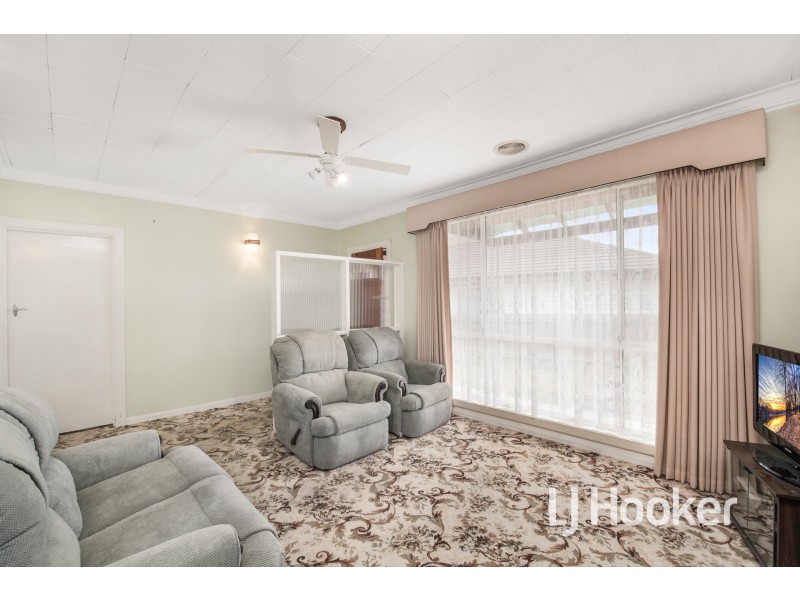 19 Parkland Avenue, Hampton Park VIC 3976