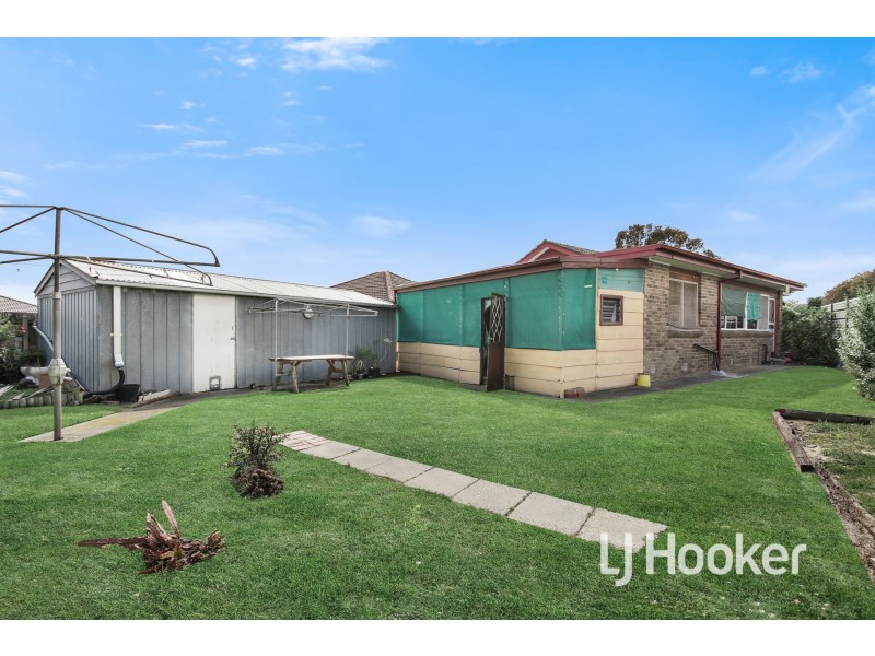 19 Parkland Avenue, Hampton Park VIC 3976