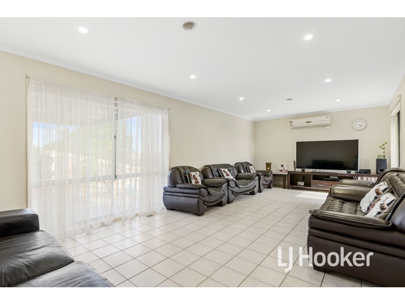 23 Summit Court, Hampton Park VIC 3976