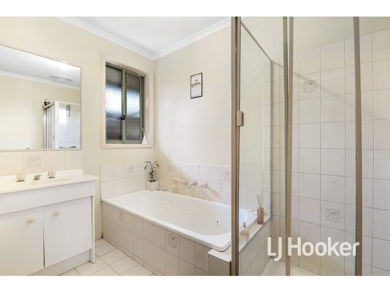 23 Summit Court, Hampton Park VIC 3976