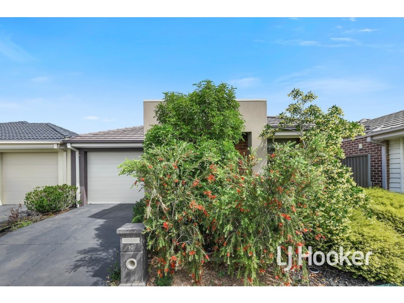 10 Hestia Avenue, Cranbourne West VIC 3977